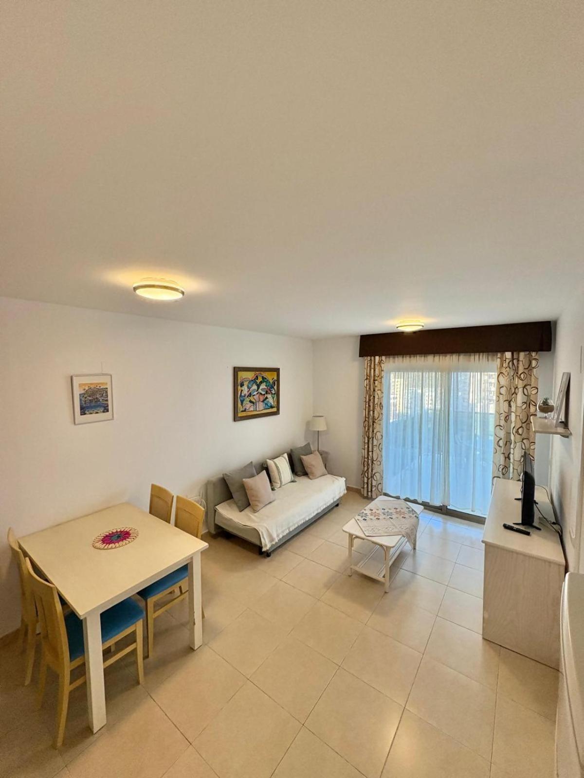 With Sea View Pool & Private Parking Apartment *